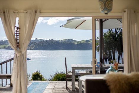 Photo of property in 37 Bay View Road, Raglan, 3225