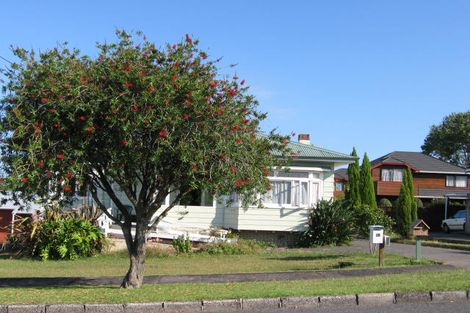 Photo of property in 2/9 Akehurst Avenue, New Lynn, Auckland, 0600
