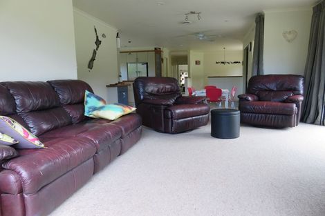 Photo of property in 9 Motutara Road, Oakura, Hikurangi, 0184