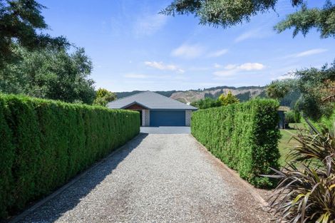 Photo of property in 51 Pohutukawa Drive, Levin, 5571