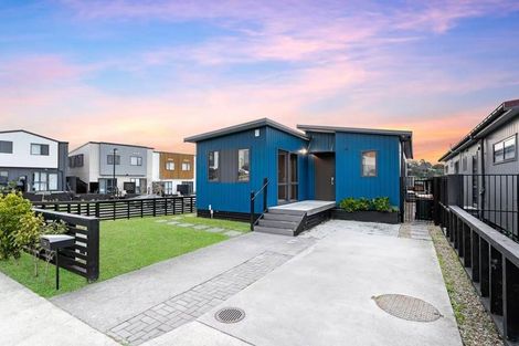 Photo of property in 29 Pukanui Avenue, Totara Park, Auckland, 2019