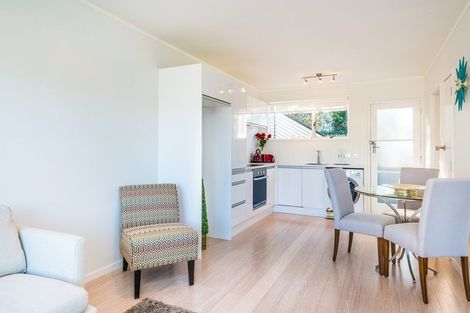 Photo of property in 9/11 Kingsway Avenue, Sandringham, Auckland, 1025