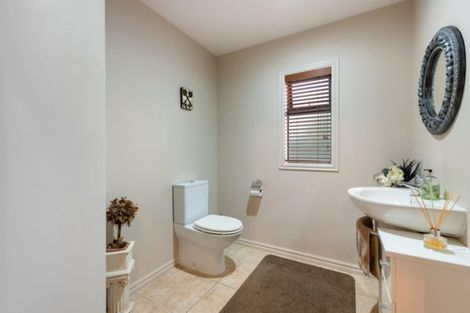 Photo of property in 33 Monticello Key, Papamoa Beach, Papamoa, 3118