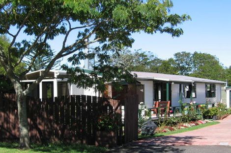 Photo of property in 57b Nui Mana Place, Te Atatu South, Auckland, 0610