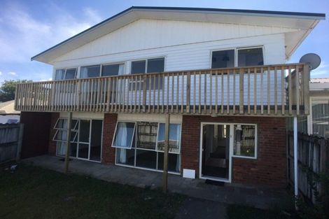 Photo of property in 3/270 Wairau Road, Glenfield, Auckland, 0627