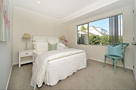 Photo of property in 6 Kilimanjaro Drive, Northpark, Auckland, 2013