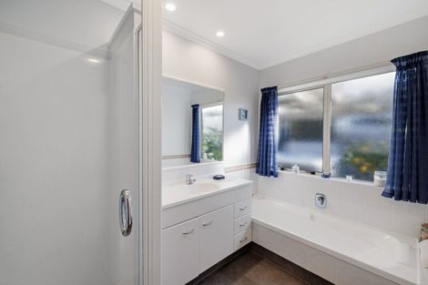 Photo of property in 1 Donnington Place, Bethlehem, Tauranga, 3110