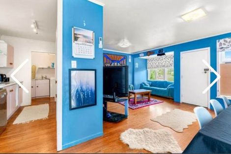 Photo of property in 42 Selwyn Crescent, Forrest Hill, Auckland, 0620