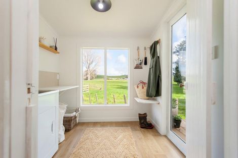 Photo of property in 25 Momona Road, Greenlane, Auckland, 1051