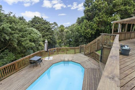 Photo of property in 903 West Coast Road, Waiatarua, Auckland, 0604
