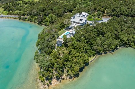 Photo of property in 309 Manawaora Road, Parekura Bay, Hikurangi, 0184