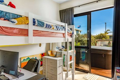 Photo of property in 33 Ngahue Crescent, Carters Beach, Westport, 7825