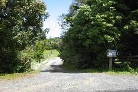 Photo of property in 185 Waihoehoe Road, Drury, 2577