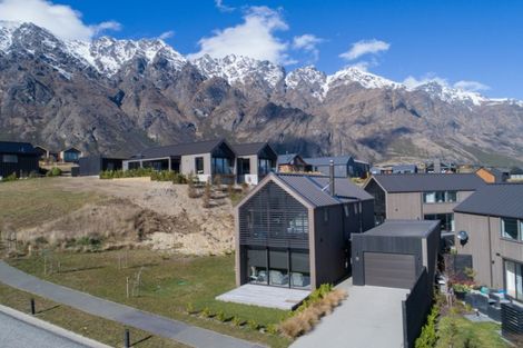 Photo of property in 25 Falconer Rise, Jacks Point, Queenstown, 9371