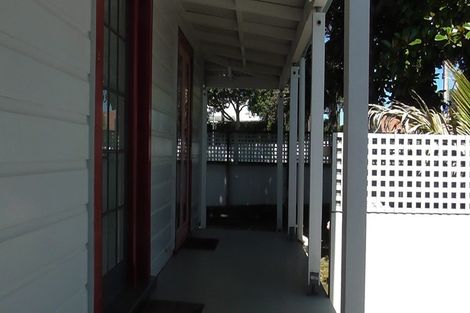 Photo of property in 128 Calliope Road, Stanley Point, Auckland, 0624