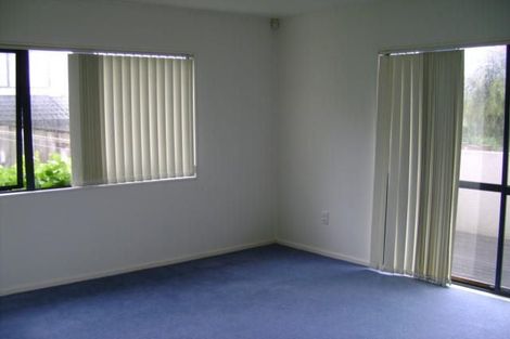 Photo of property in 55 Caribbean Drive, Unsworth Heights, Auckland, 0632