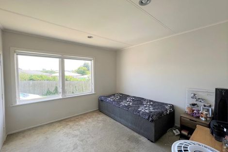 Photo of property in 15a Clendon Place, Manurewa, Auckland, 2102