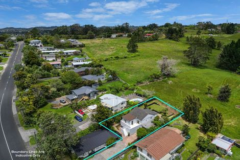 Photo of property in 9 Pine Avenue, Henderson, Auckland, 0612