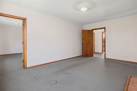 Photo of property in 1/13 Pitcairn Crescent, Bryndwr, Christchurch, 8053