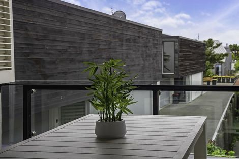 Photo of property in 4/184 Peterborough Street, Christchurch Central, Christchurch, 8013