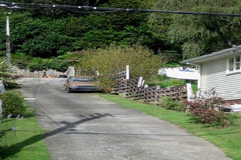 Photo of property in 11 Delaney Drive, Stokes Valley, Lower Hutt, 5019