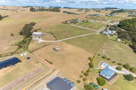 Photo of property in 10 Amelie Place, Coopers Beach, 0420