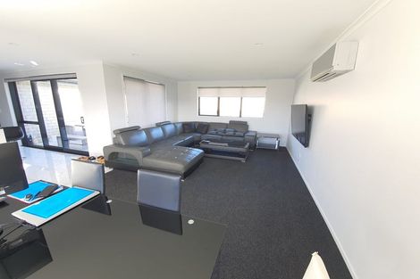 Photo of property in 25 Lippiatt Crescent, Pokeno, 2402