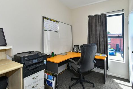 Photo of property in 1 Te Aparangi Road, Papakura, 2110