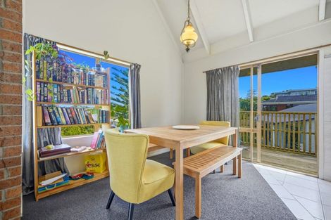 Photo of property in 10 Stredwick Drive, Torbay, Auckland, 0630