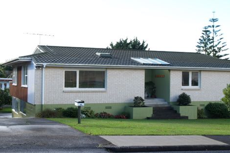 Photo of property in 14 Kayeleen Place, Cockle Bay, Auckland, 2014