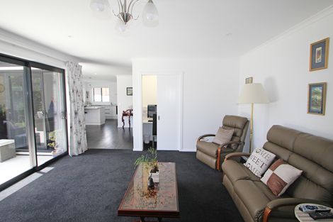 Photo of property in 7 Dove Place, Holmes Hill, Oamaru, 9401