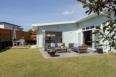 Photo of property in 32a Ohuirehe Road, Coastlands, Whakatane, 3120