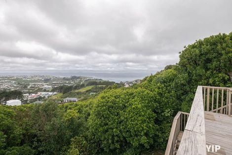 Photo of property in 60 Nalanda Crescent, Broadmeadows, Wellington, 6035