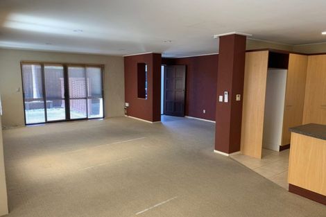 Photo of property in 27 Seneca Court, Golflands, Auckland, 2013