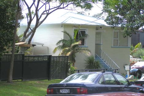 Photo of property in 24 Ewen Street, Takapuna, Auckland, 0622