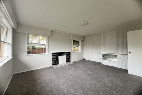 Photo of property in 4 Blenheim Street, Glenfield, Auckland, 0629