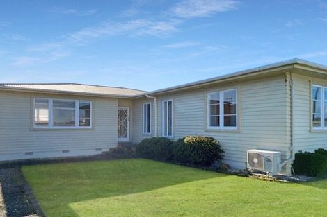 Photo of property in 19 Cook Street, Foxton, 4814