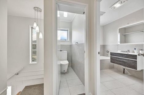 Photo of property in 3/84 Rangitoto Road, Papatoetoe, Auckland, 2025