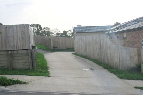 Photo of property in 56 Woodbank Drive, Glen Eden, Auckland, 0602