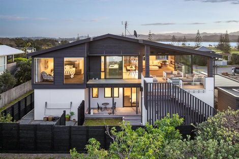 Photo of property in 30 Caroline Heights, Omaha, 0986