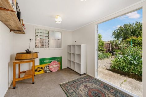 Photo of property in 38 Florence Avenue, Palmerston North, 4414
