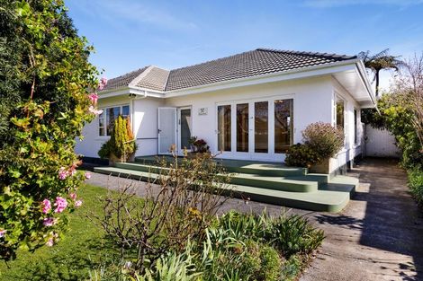 Photo of property in 57 Dixon Avenue, Hawera, 4610