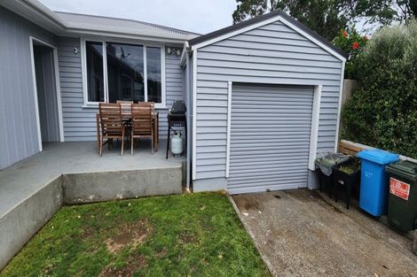 Photo of property in 13e York Crescent, Westown, New Plymouth, 4310