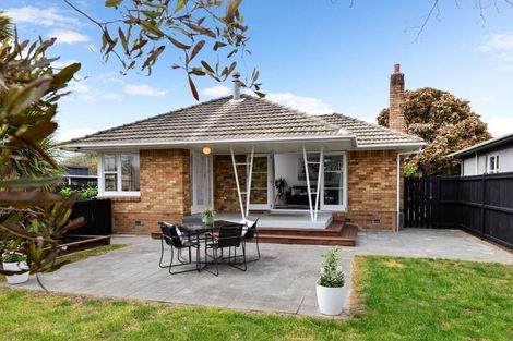 Photo of property in 128 Beerescourt Road, Beerescourt, Hamilton, 3200