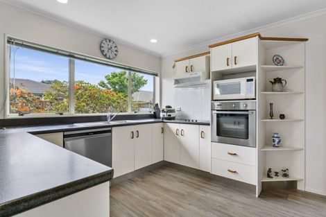 Photo of property in 687 Gloucester Road, Papamoa Beach, Papamoa, 3118