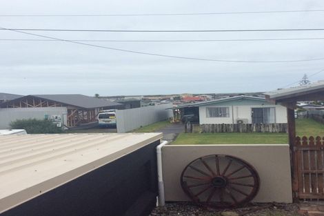 Photo of property in 23 Ruapehu Street, Castlecliff, Whanganui, 4501