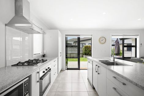 Photo of property in 62 Sylvester Crescent, Flagstaff, Hamilton, 3210