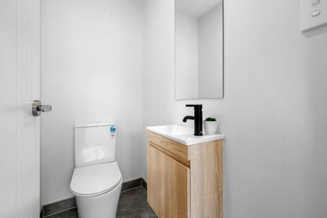 Photo of property in 101d Gossamer Drive, Pakuranga Heights, Auckland, 2010