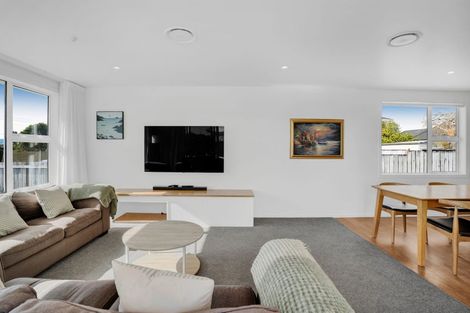 Photo of property in 3 Smith Road, Merrilands, New Plymouth, 4312