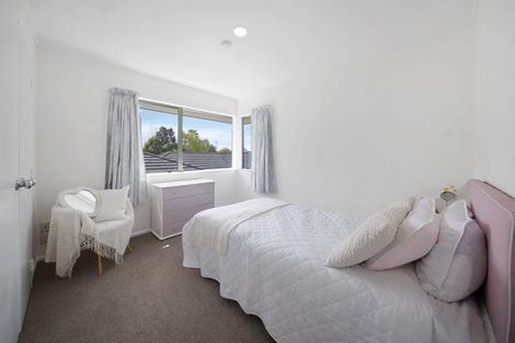 Photo of property in 2/12 Alexander Street, Cockle Bay, Auckland, 2014